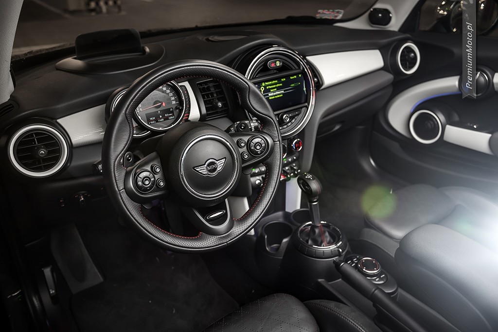 mini-cooper-s-interior