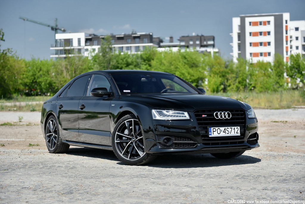 Audi-S8-Plus-warszawa