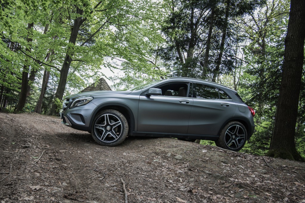 Mercedes-GLA-250-4Matic-18