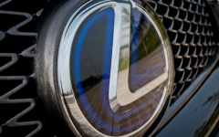 Lexus GS450h F sport detale