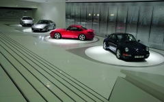 Wystawa kilku generacji Porsche 911 w Muzeum Prosche