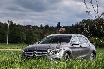 Mercedes-GLA-250-4Matic-18