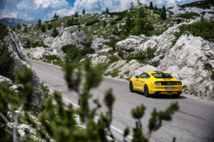 ford mustang w dolomitach 23
