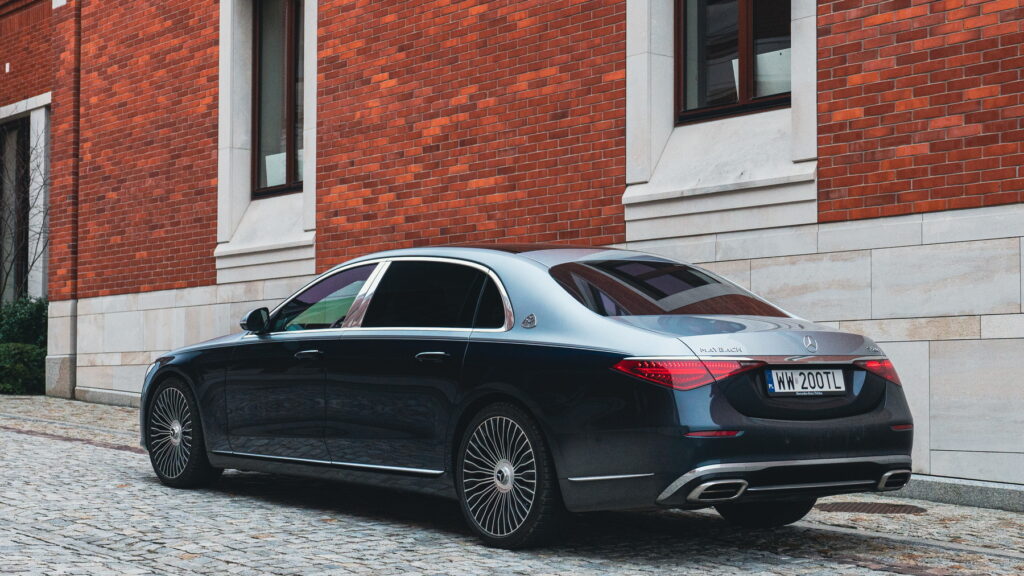 Maybach S test wideo d1