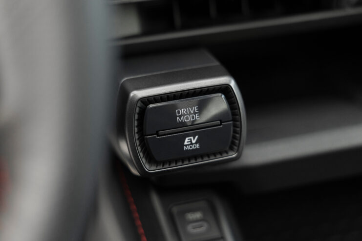 Nowa Toyota RAV4 2026 test opinia wyciszenie_41