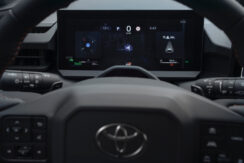 Nowa Toyota RAV4 2026 test opinia wyciszenie_62